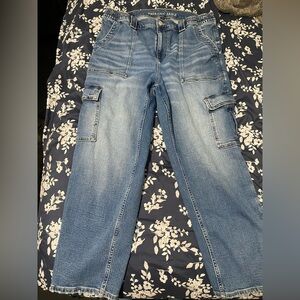 American eagle cargo jeans